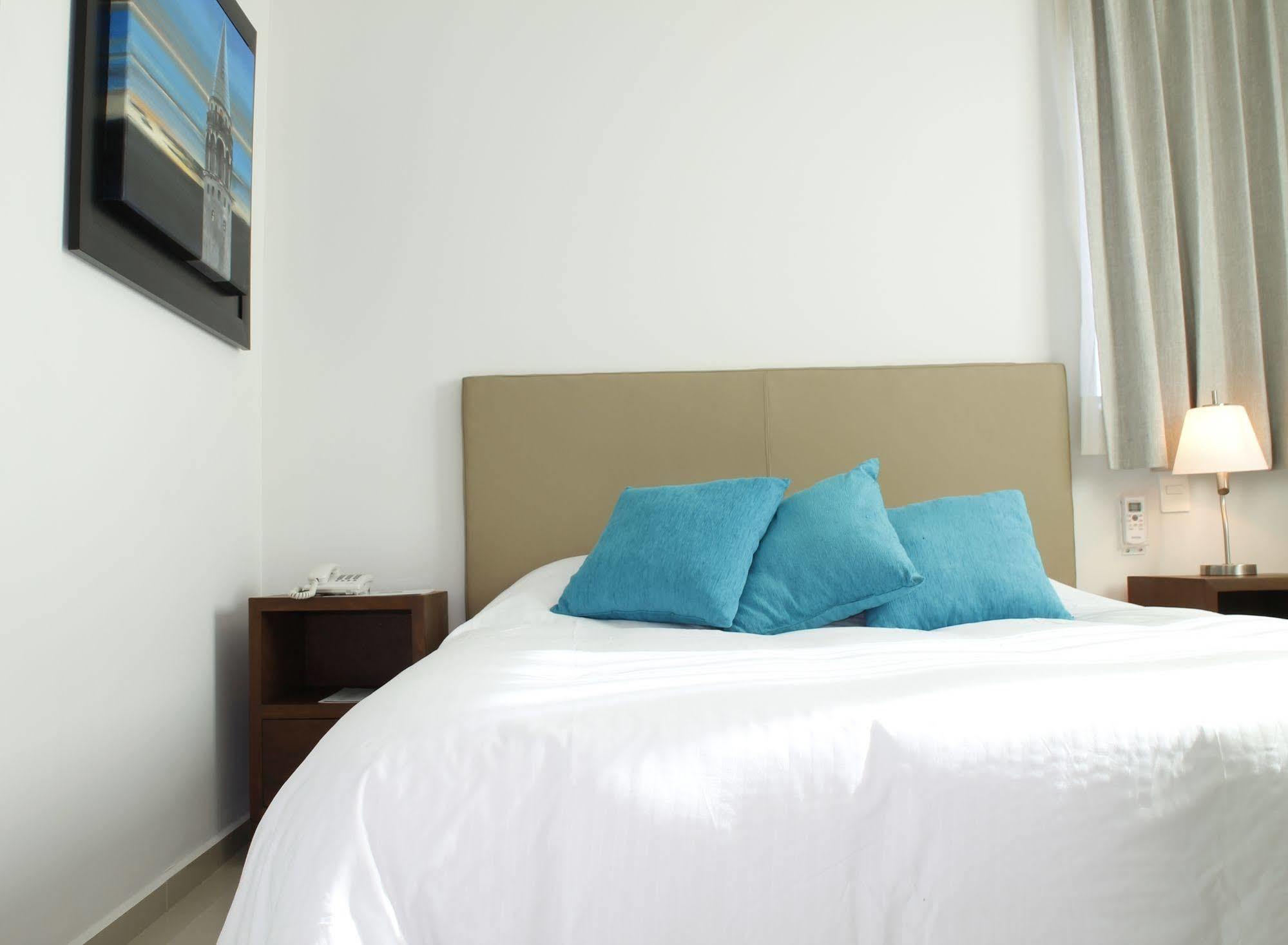 Suites Chapultepec Guadalajara Eksteriør billede