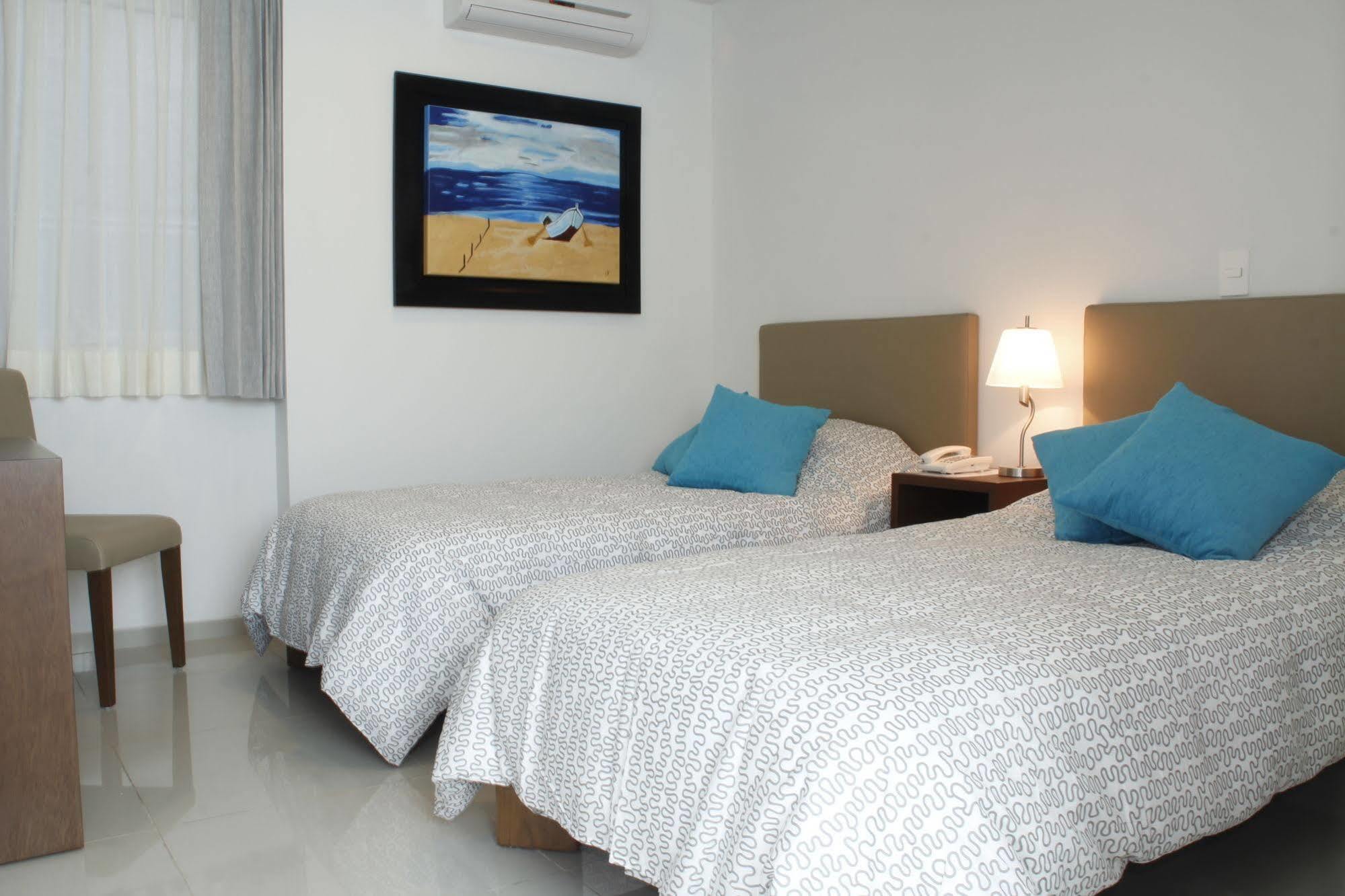 Suites Chapultepec Guadalajara Eksteriør billede