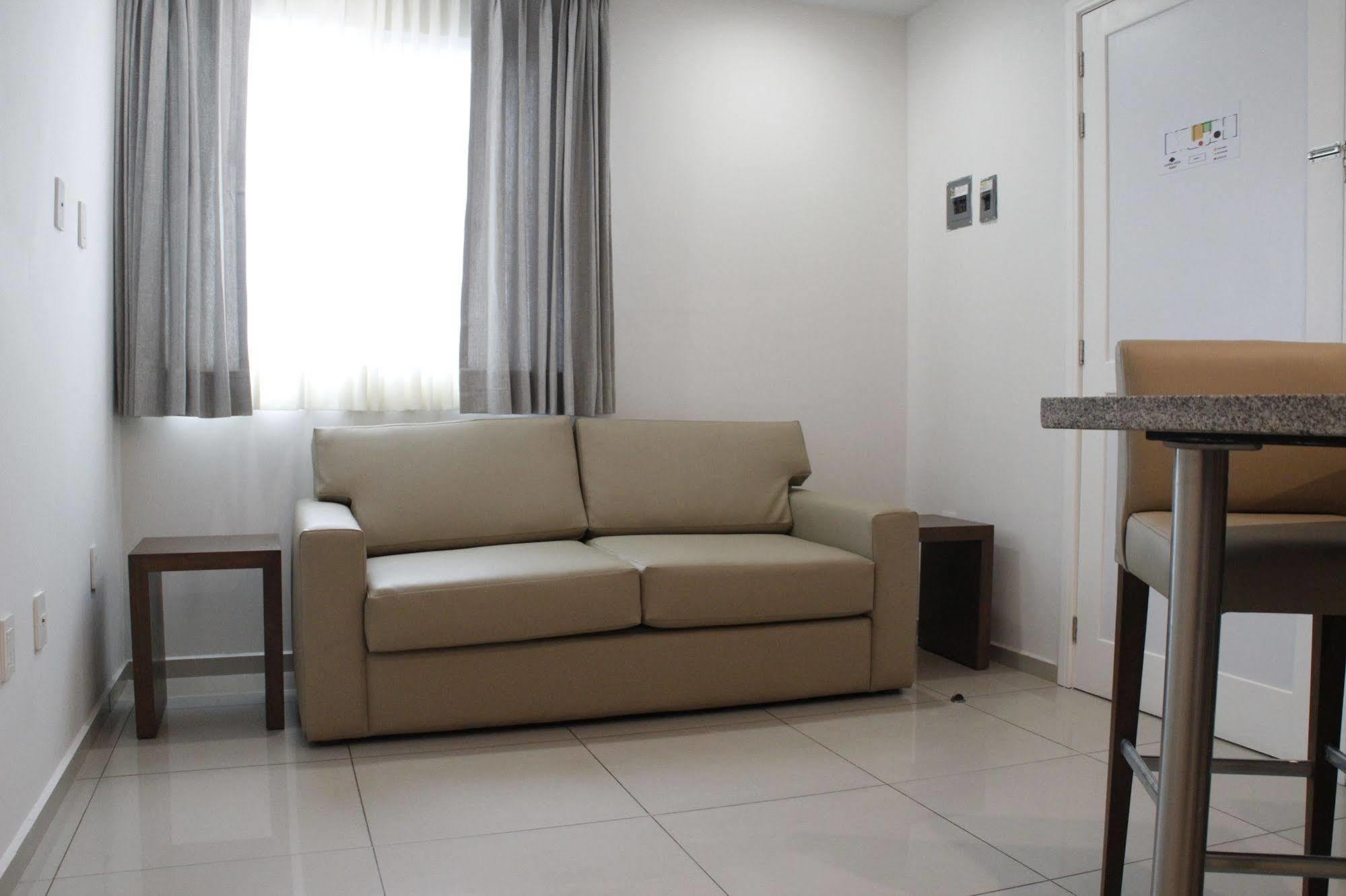 Suites Chapultepec Guadalajara Eksteriør billede