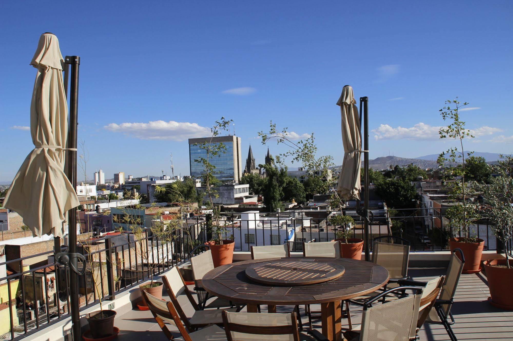 Suites Chapultepec Guadalajara Eksteriør billede
