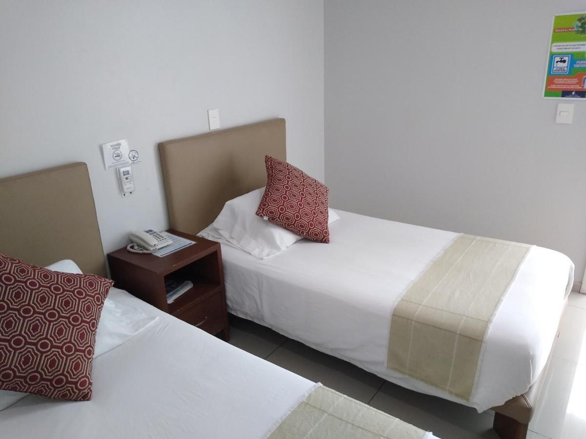 Suites Chapultepec Guadalajara Eksteriør billede